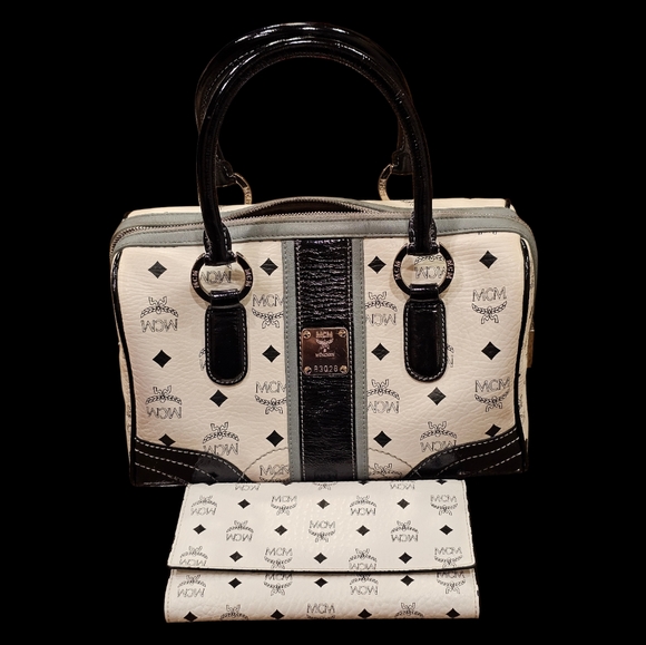 MCM Boston Bag - White And Black - Picture 10 of 12